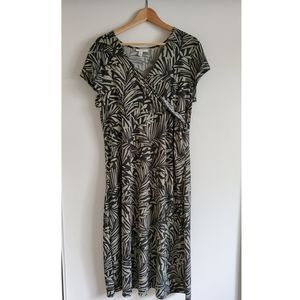 Liz Lange for Target Jungle Maternity  Dress | XL